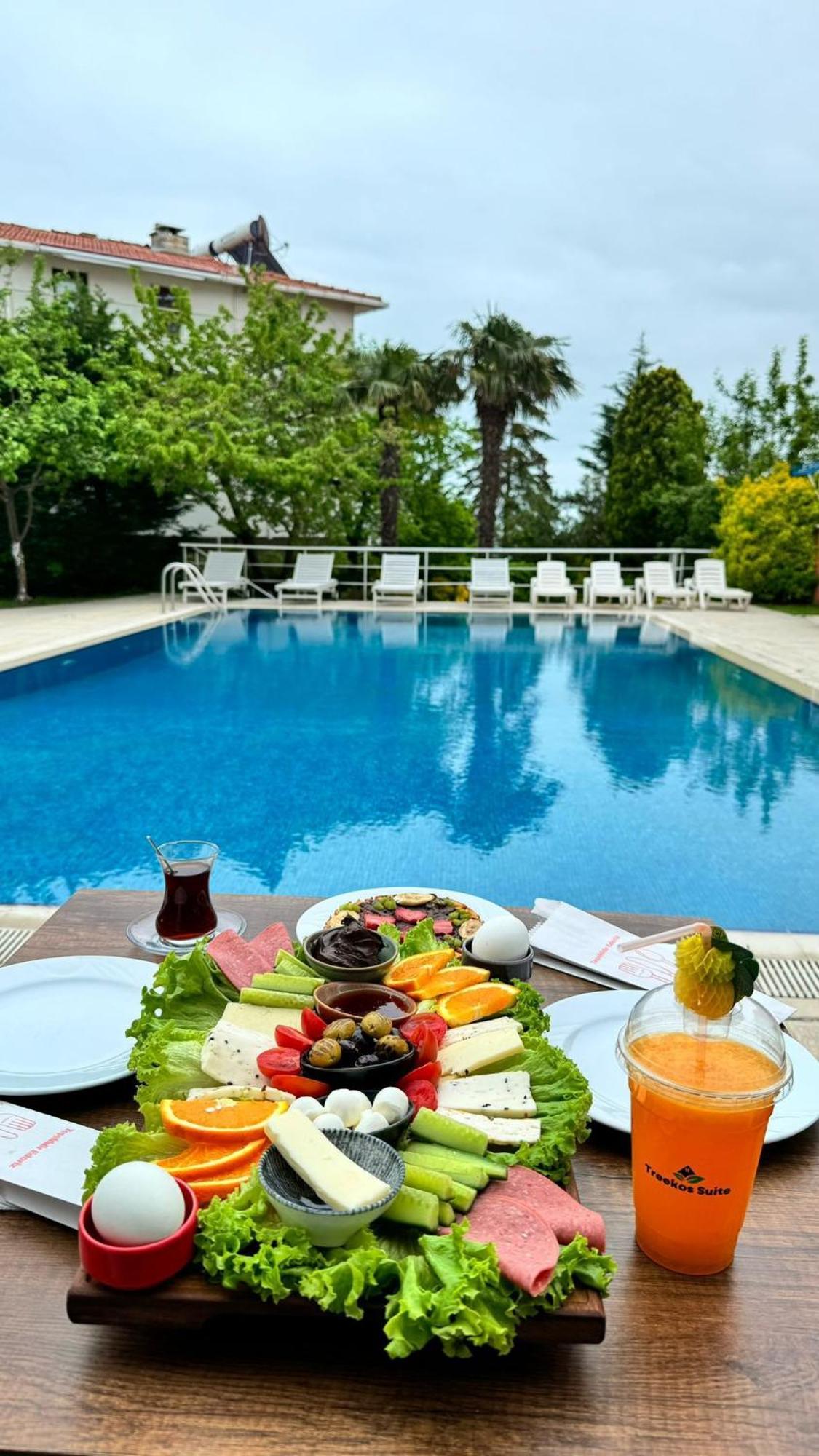 Treekos Suite Hotel Istanbul Airport Arnavutkoy Esterno foto